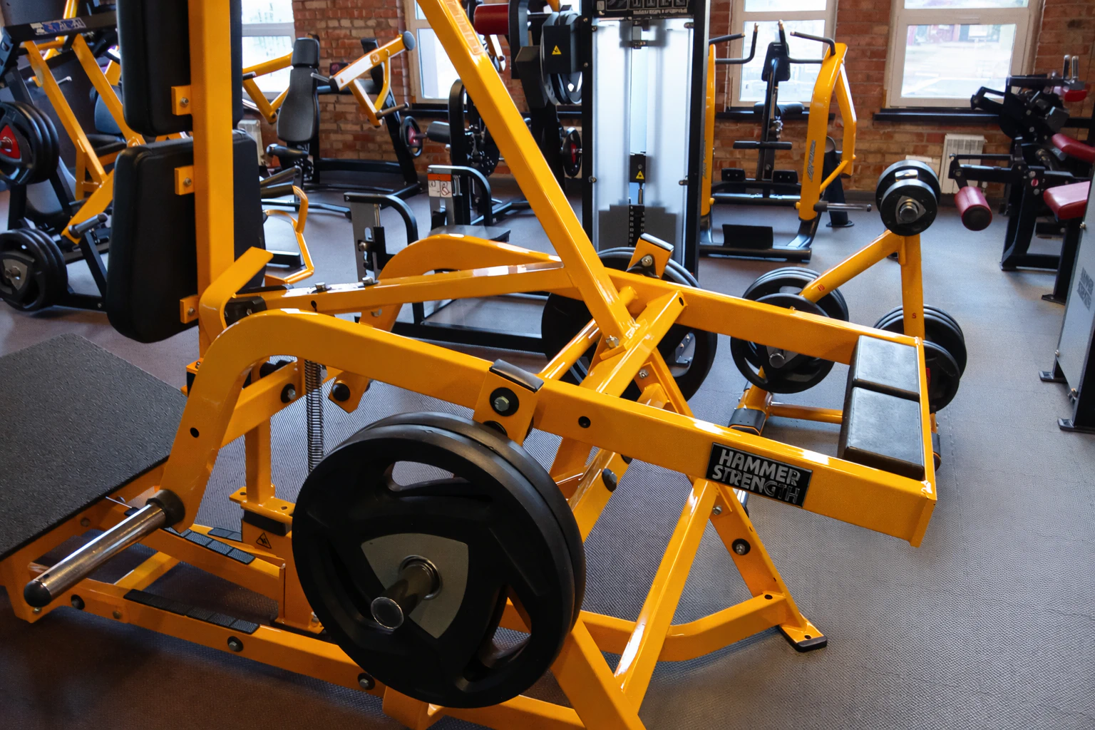 Интерьер тренажерного зала